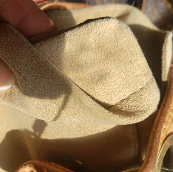 Authentic Louis Vuitton Galliera PM - Picture 2 of 8